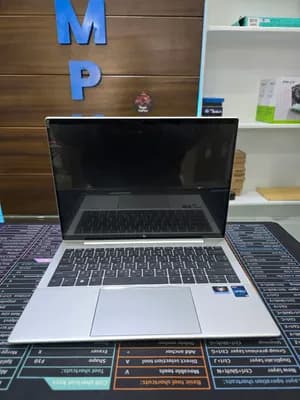 HP DragonFly Core i7 12th Gen Touchscreen