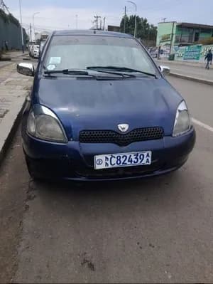 Toyota Vitz 2001
