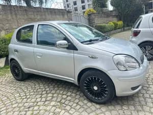 Toyota Vitz 2002