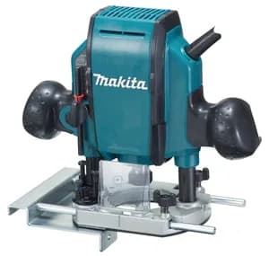 Makita Router 900 Watt
