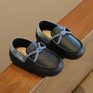 Light weight casual loafer shoes
