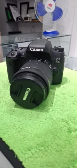 Canon EOS 760D Camera