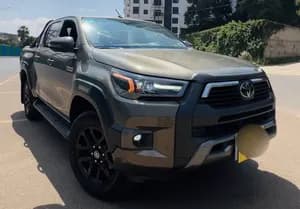Toyota Hilux Invincible Double Cab