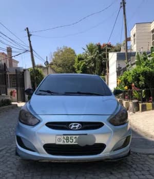 Hyundai Accent 2012