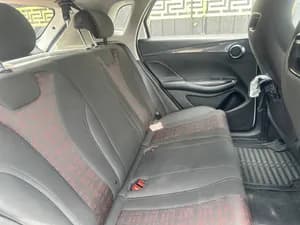 BYD E2