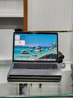 Apple MacBook Air M1 2020