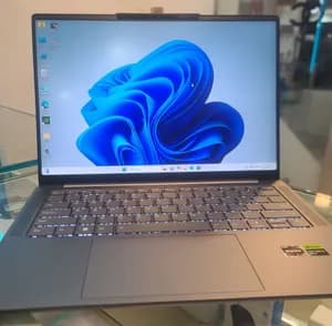 Lenovo Yoga Pro 7 Laptop