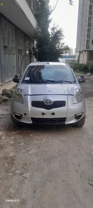 Toyota Yaris Compact 2005