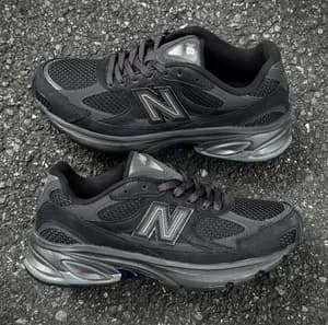 New Balance 2010 Triple Black Sneakers