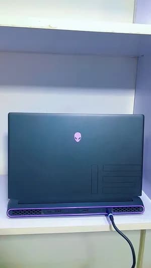 Alienware M15 R7