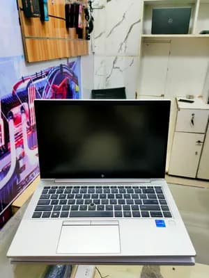 HP EliteBook 830 G8 i7 16GB 512GB