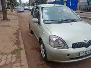 Toyota Vitz 2001