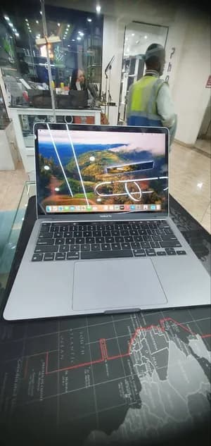 Apple MacBook Pro M2 2022