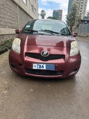 Toyota Yaris Compact 2010 1.0cc Automatic