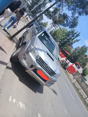 Toyota Hilux Double Cab 2015