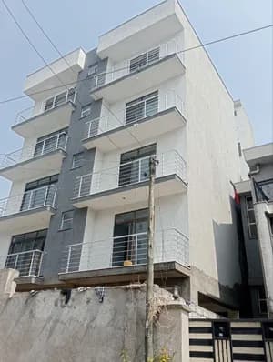 180 sqm 4-Unit Building Jakros