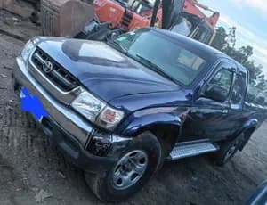 Toyota Hilux Extra-Cab 2004