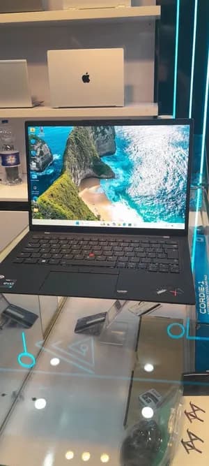Lenovo ThinkPad X1 Carbon Gen 10