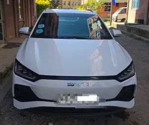 BYD e2 2025 Electric Full-Option