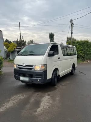 Toyota Hiace Abadula 2010