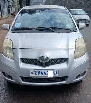 Toyota Yaris Compact 2010