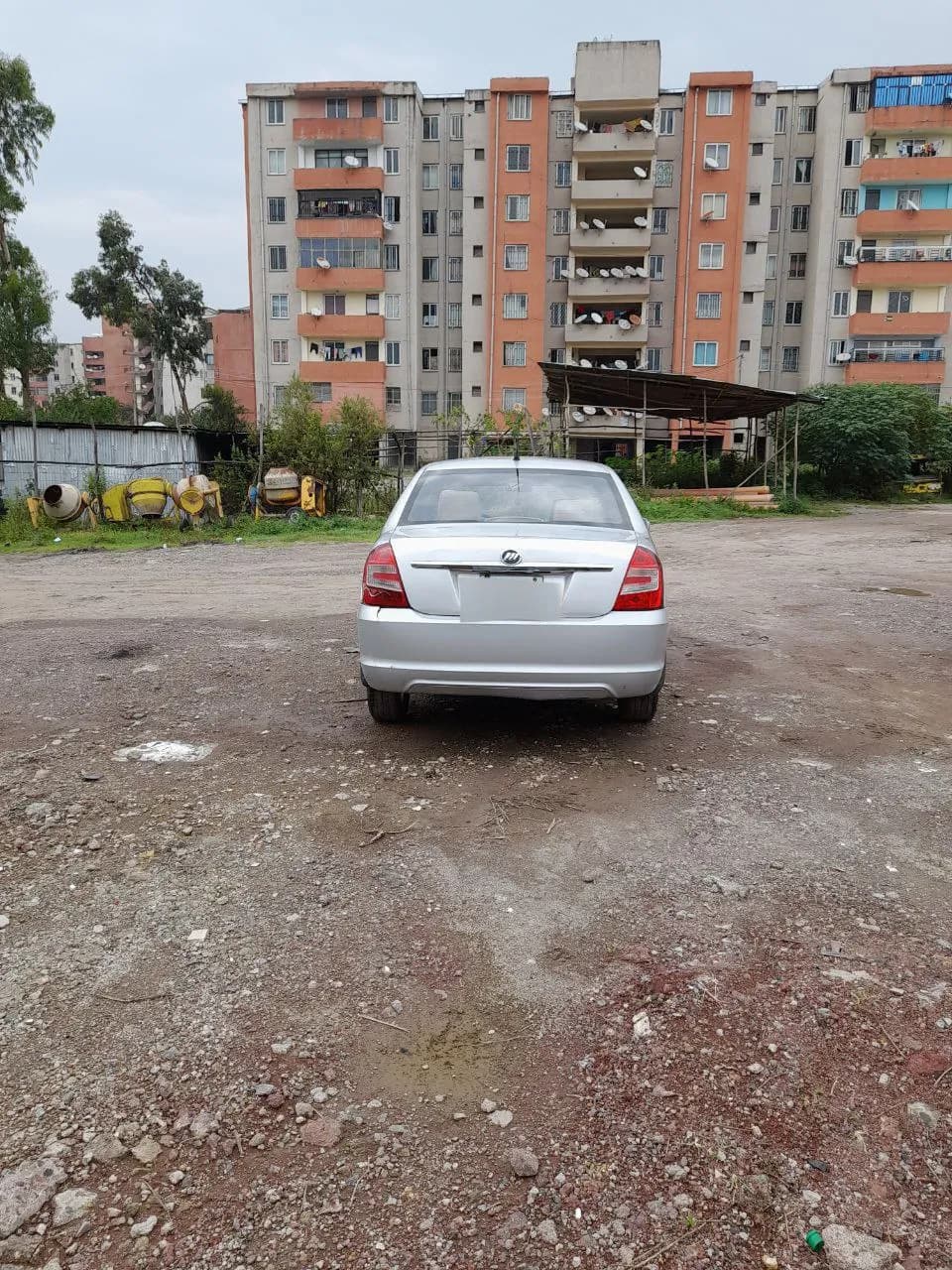 Listing photo 3