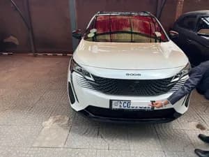 PEUGEOT 5008 GT line 2022