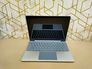 Microsoft Surface Go 2 Laptop