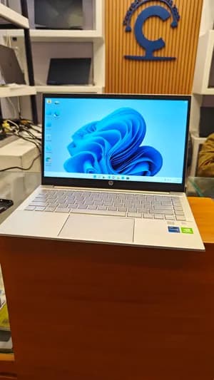 HP Pavilion 14 i5 16GB 512GB