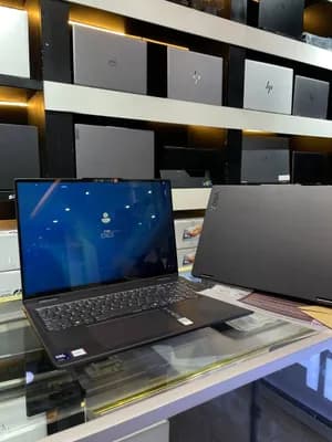 Lenevo Yoga Ultra 7 2-in-1 512GB