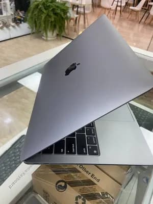 Apple MacBook Air M1