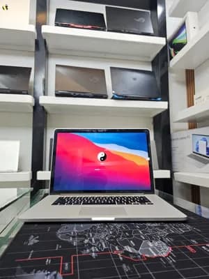 Apple MacBook Pro Mid 2015 16GB 256GB