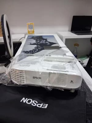 EPSON EB-x39 3500 ANSI Lumen