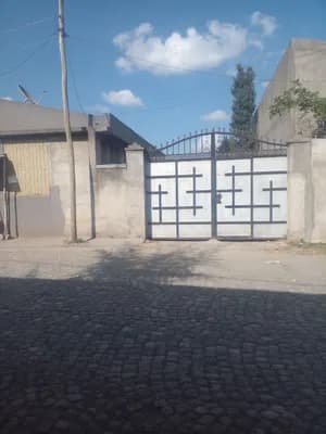 500 sqm Commercial Property in Ayat