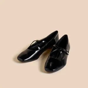 MAX criss cross ballerina shoe