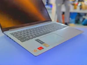 Lenovo IdeaPad 15.6 4GB 256GB used