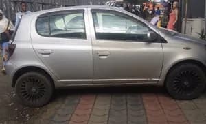 Toyota Vitz 2001
