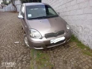 Toyota Vitz Yaris 2003 1.0L