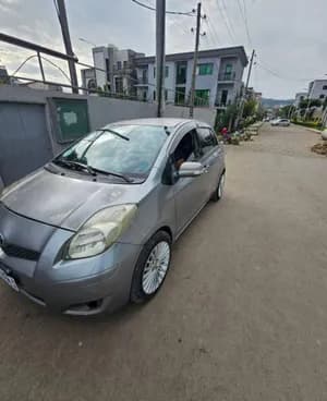 Toyota Yaris Compact 2009