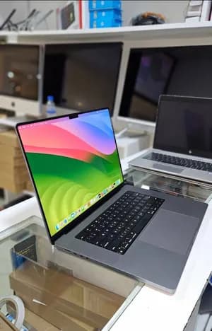 Apple MacBook M1 Pro 16 Inch