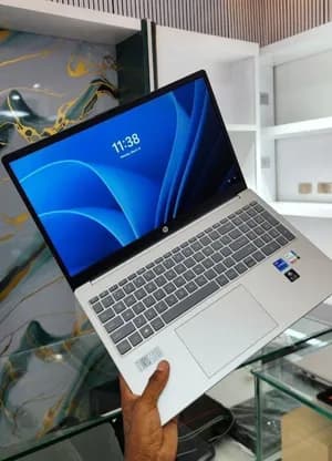 HP Notebook 14 Core i7 Laptop