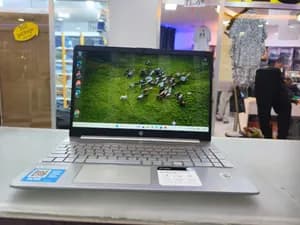 Hp notebook 8GB RAM 256GB SSD 15.6 inch