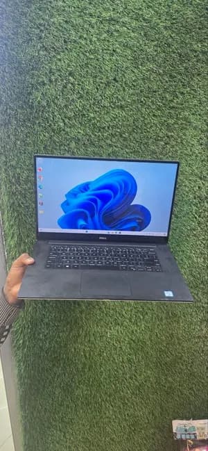 Dell Precision 5520 i7 Laptop