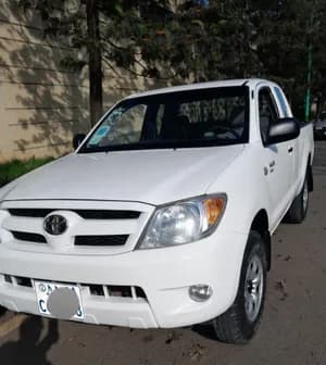 Toyota Hilux Kin-Cap