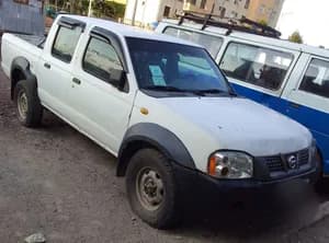 Nissan pickup 2005