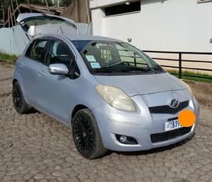 Toyota Yaris Compact 2010