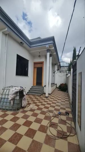 ቪላ 250 ካሬ 3 መኝታ 3 ሰርቪስ