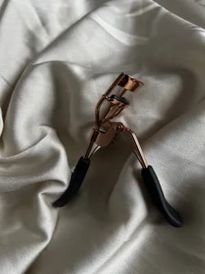Eyelash Curler