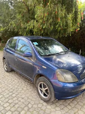 Toyota Vitz 2000
