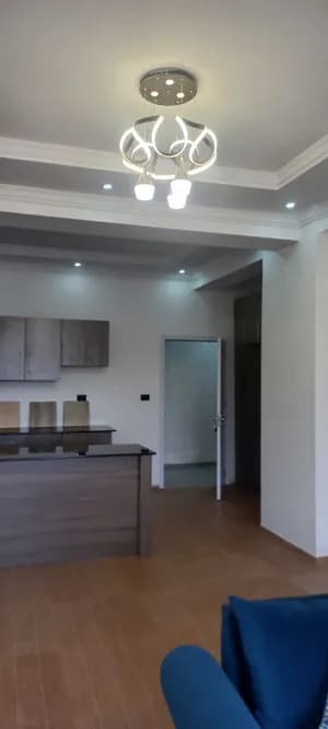 አፓርትመንት 125 ካሬ 3 መኝታ 2 መታጠቢያ